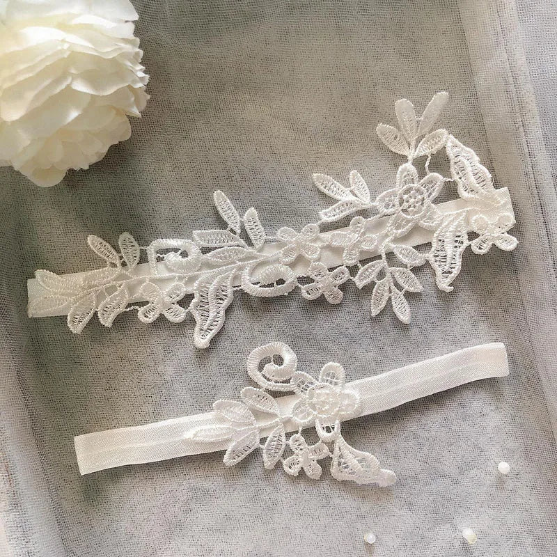 SLBRIDAL Sexy Lace Flower Crystal Rhinestones Pearls Bridal Garter Belts Wedding Thigh Leg Garter Ring For Women/Female/Bride