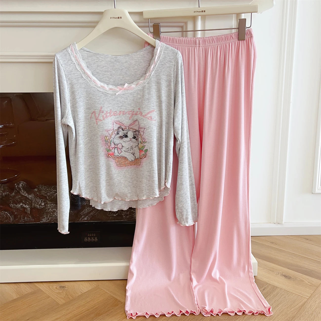 45982259740910|45982259773678|45982259806446