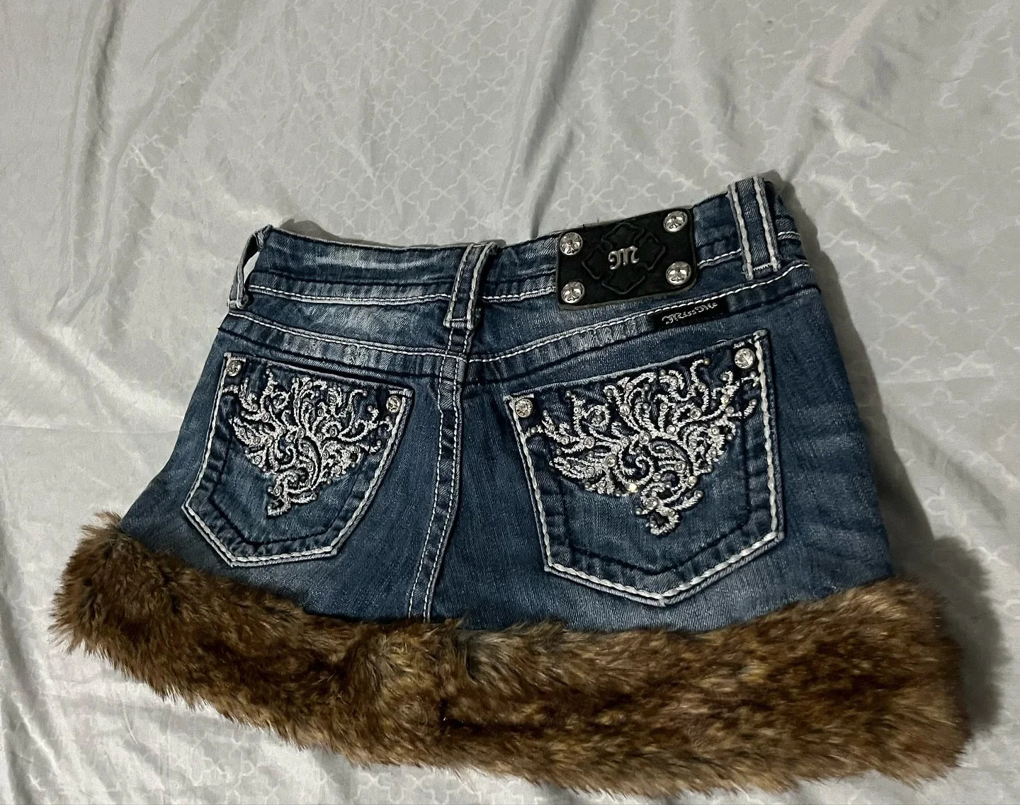 Harajuku Retro Y2K Skirt Goth Raw Edge Denim Skirt Light Blue Low Waist Mini Skirt  Autumn Winter Sexy Slim Skirts Streetwear