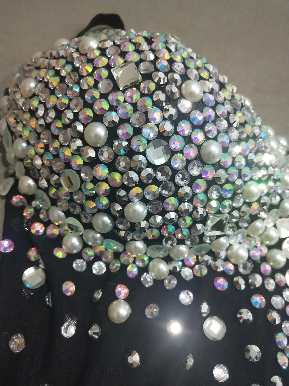 Sexy V Neck Perspective Mesh Elastic Crystals Bodysuit Women Dancer Stage Performance Costume Luxurious Gemstones Pearls Tights